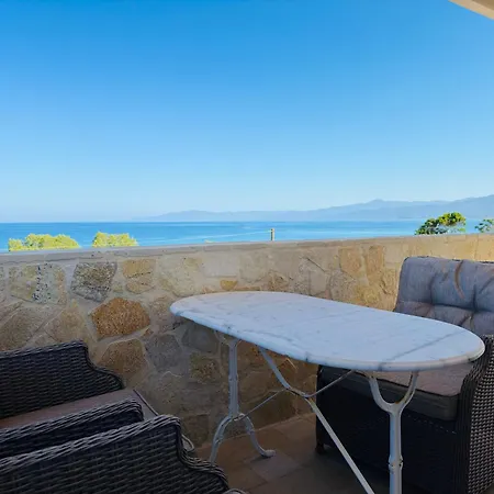 Villa Arkadia Seafront Ai-lagoudis