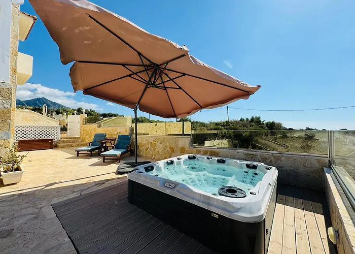 Villa Arkadia Seafront Ai-lagoudis *